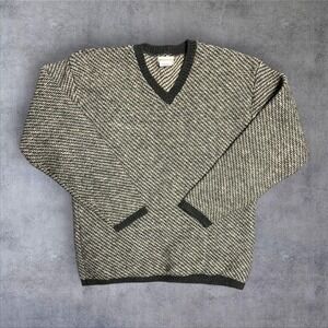 Vintage 90s wool blend gray sweater medium baggy essentials